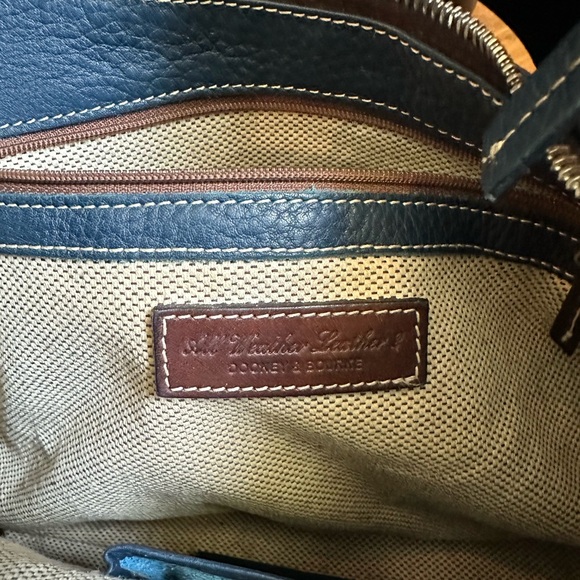 Vintage Dooney & Bourke Navy and Tan  Leather Hobo Bag - Picture 9 of 16